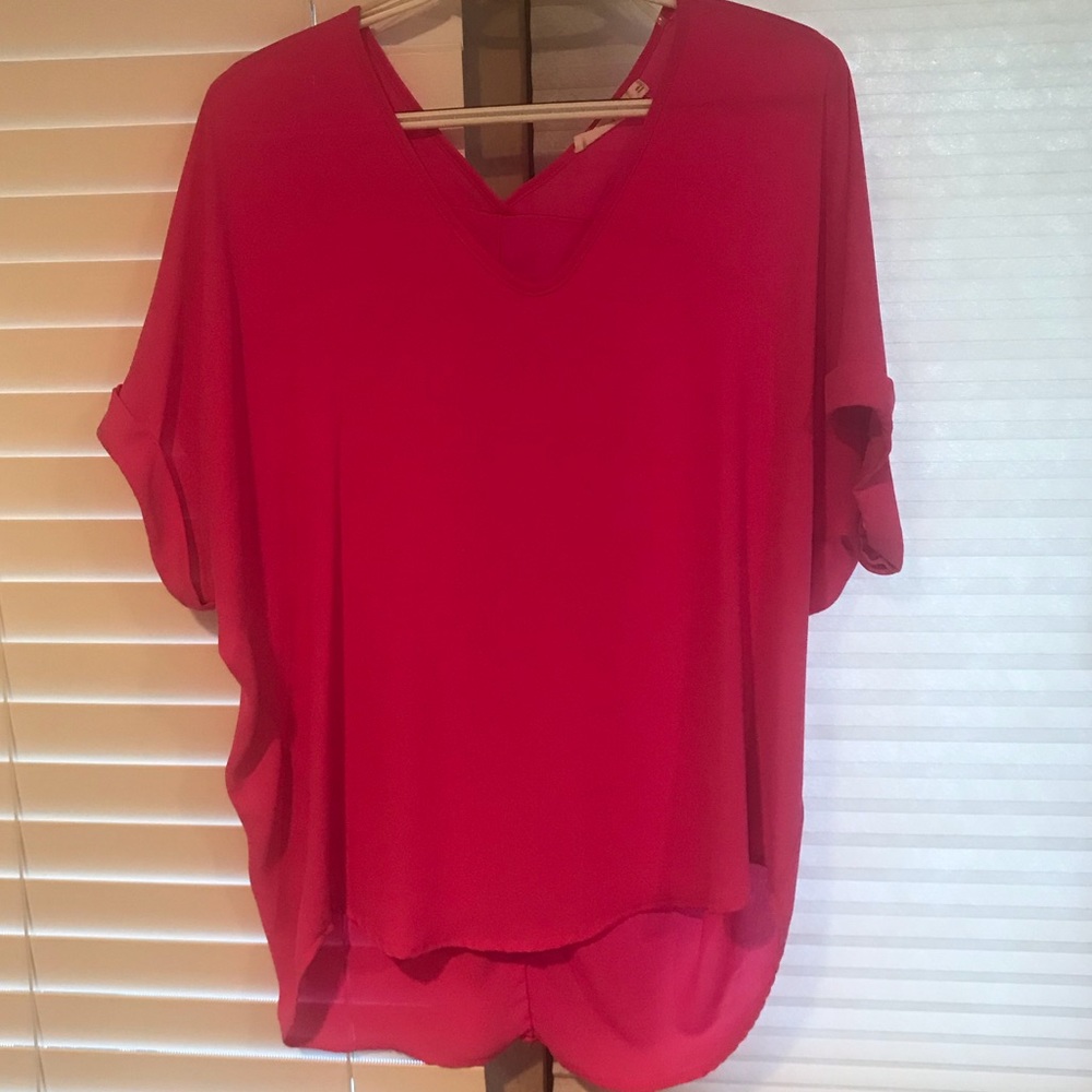 Lush short-sleeved blouse